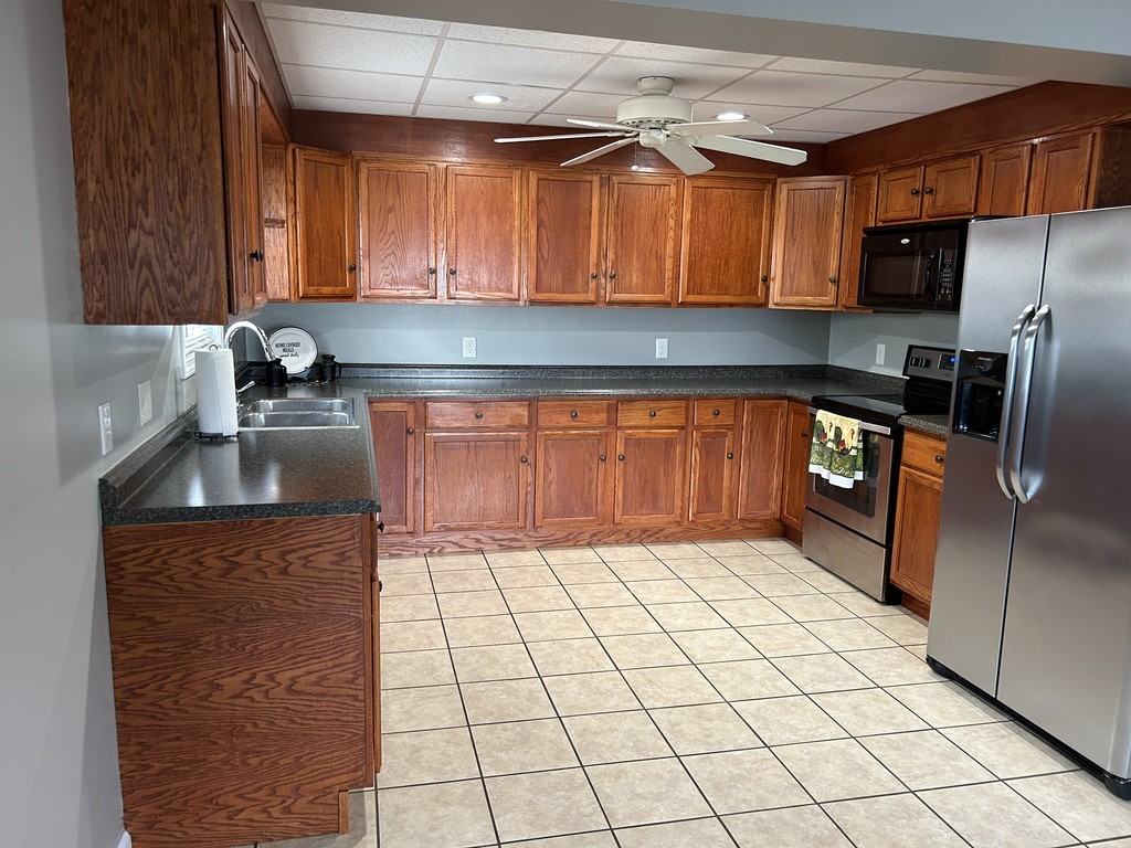 606 Island St #1 - Photo 3 of 10
