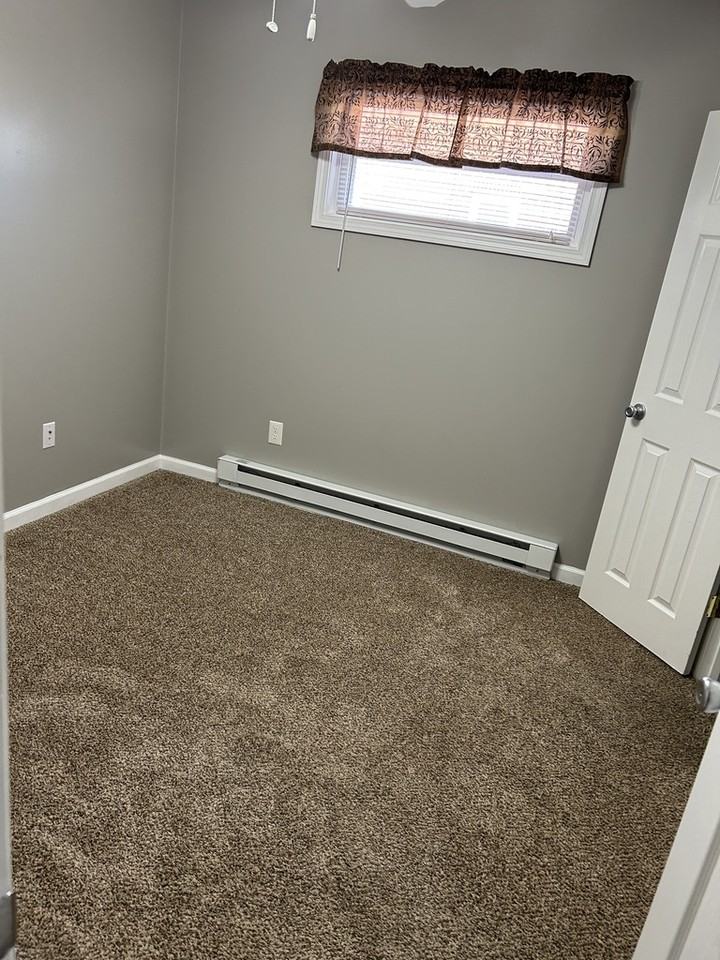 606 Island St #1 - Photo 5 of 10