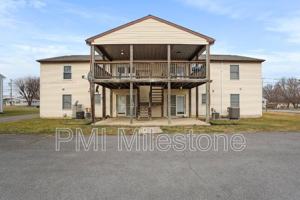 featured image of 429 N Western Ave
