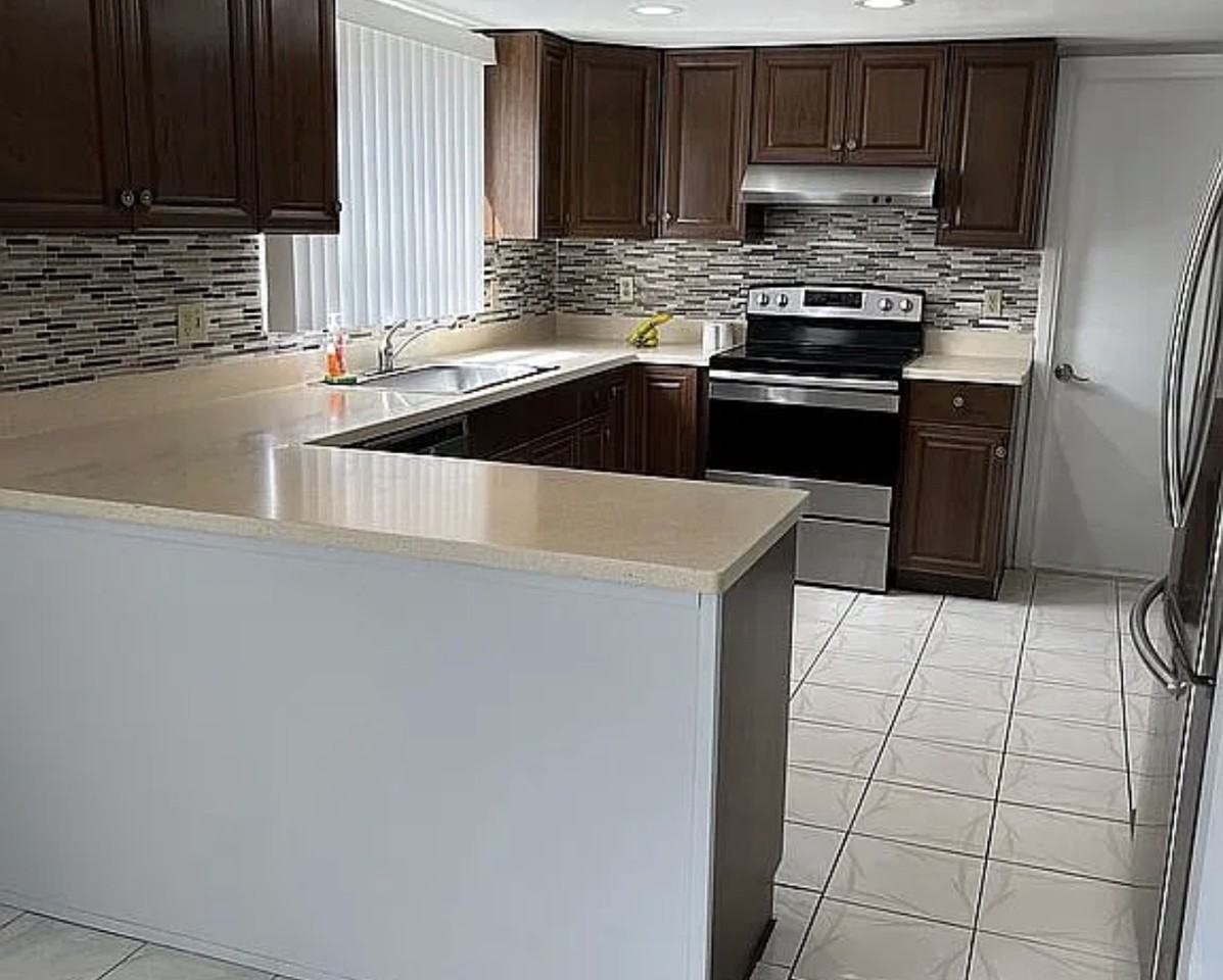 9840 Woodstock Ln #NA - Photo 3 of 12