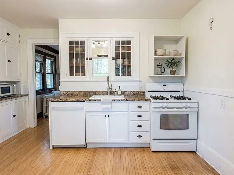 930 Dodd Rd #1 - Photo 2 of 13