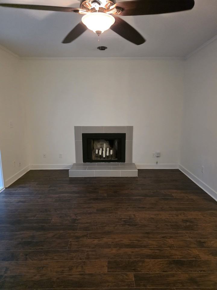 1 Vauxhall Pl - Photo 5 of 14