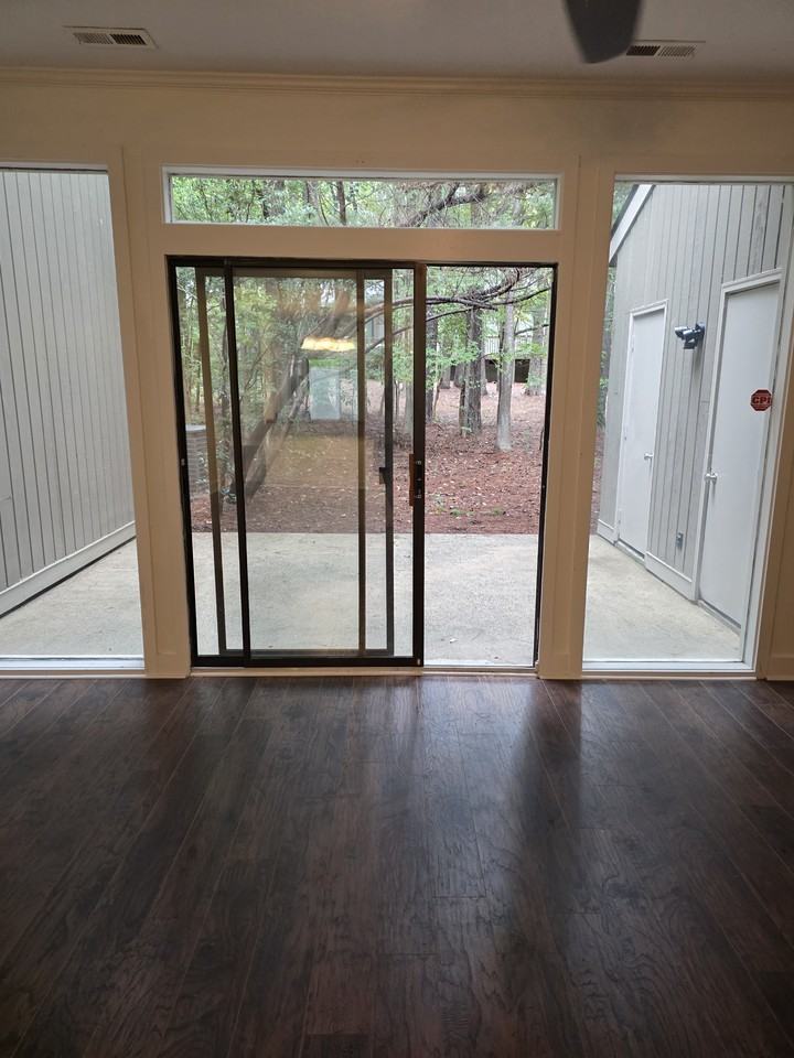 1 Vauxhall Pl - Photo 7 of 14