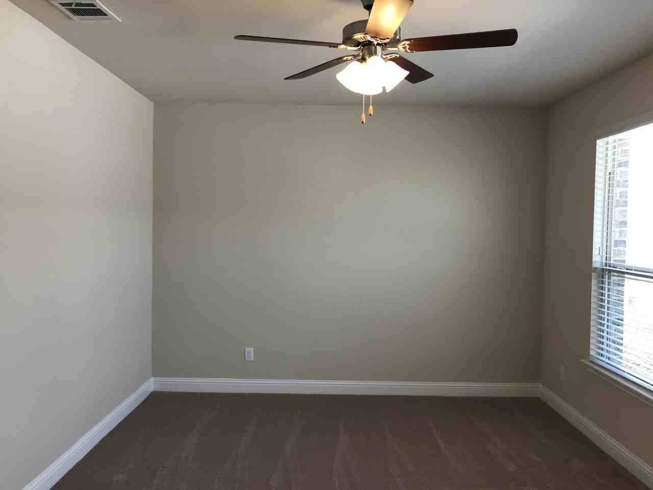 2040 Miramar Dr #NA - Photo 2 of 8
