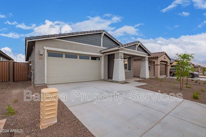 3063 E Hayfield Way - Photo 3 of 30