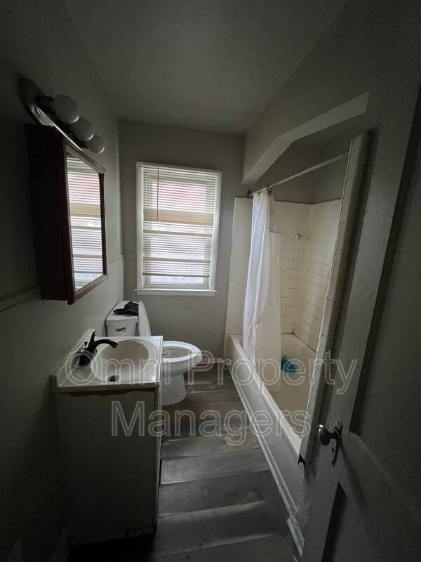 20456 Meyers Rd - Photo 6 of 9