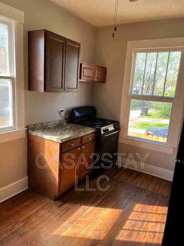 411 M St #411A - Photo 5 of 13