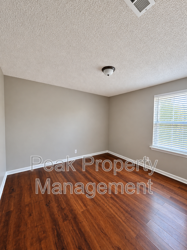 210 Duke St #A - Photo 3 of 8