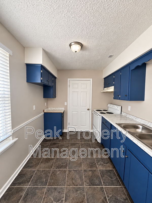210 Duke St #A - Photo 5 of 8