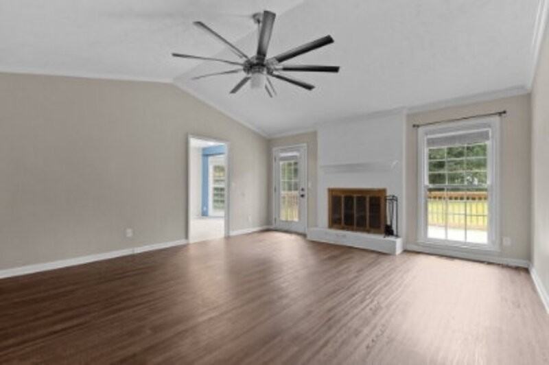 810 Whispering Pines Rd - Photo 4 of 33