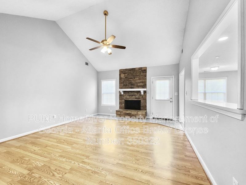 25 Haywood Ct - Photo 3 of 17