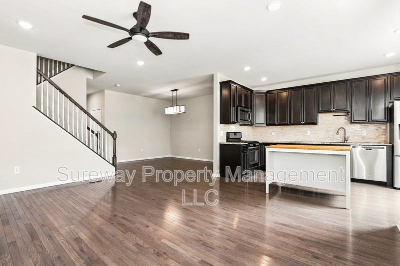 9 Flagger Ln - Photo 4 of 15