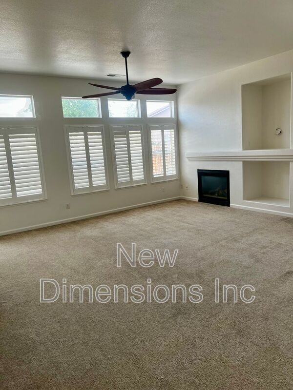 1255 El Monte Ct - Photo 3 of 22