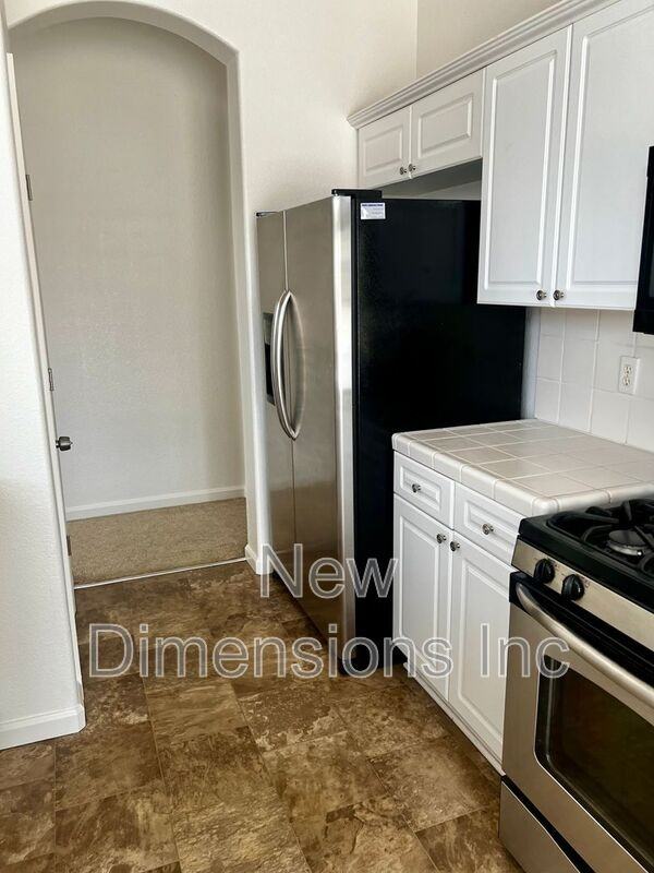 1255 El Monte Ct - Photo 7 of 22