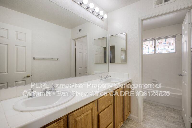 1069 Felicidad Dr - Photo 7 of 26