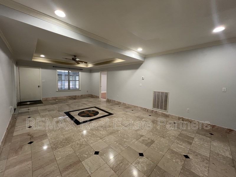 130 Huntington Dr #3196452864 - Photo 4 of 20