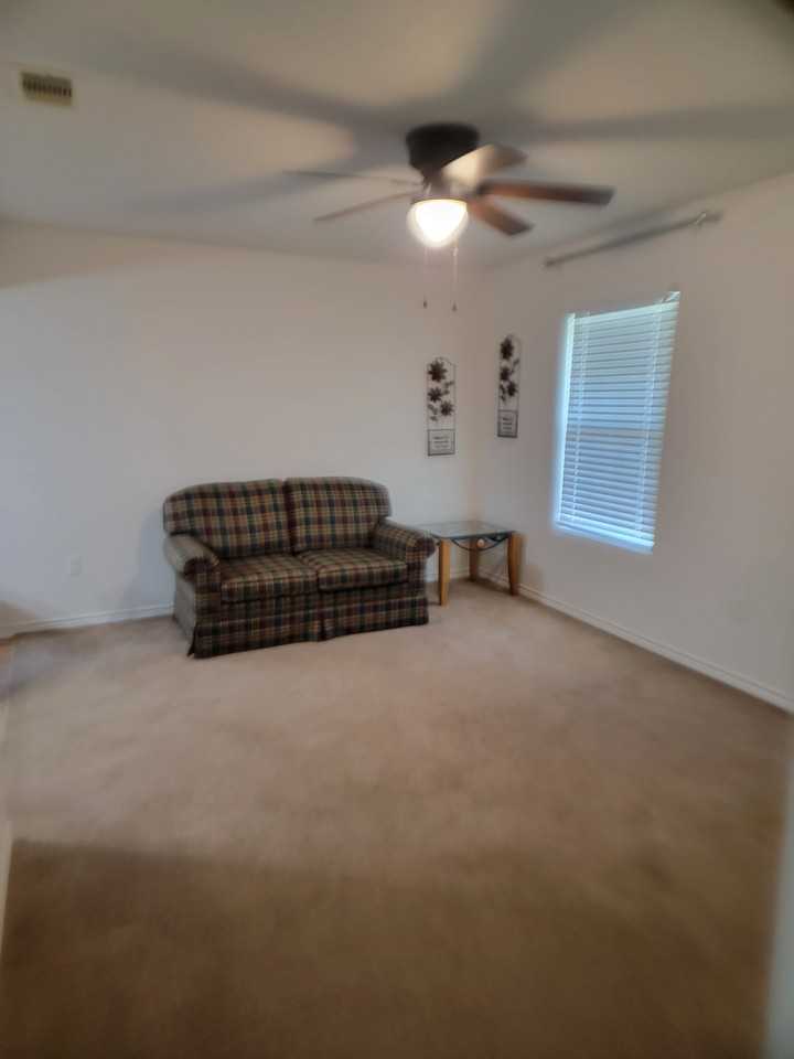 1408 S Hart Ave #NA - Photo 2 of 7