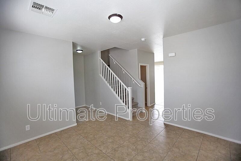 5313 W Albeniz Pl - Photo 3 of 24