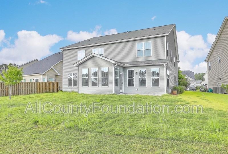 431 Flat Rock Ln - Photo 7 of 45