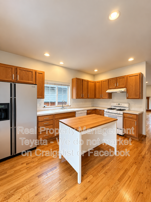 4670 Bedford Ave - Photo 7 of 25