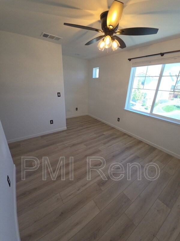 3575 Penn National Dr - Photo 6 of 17