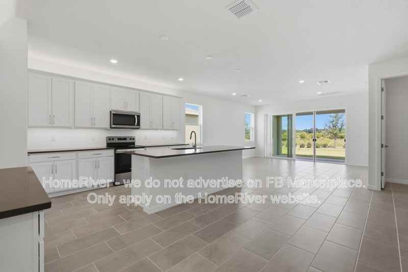 13464 Turnleaf Blvd - Photo 3 of 50