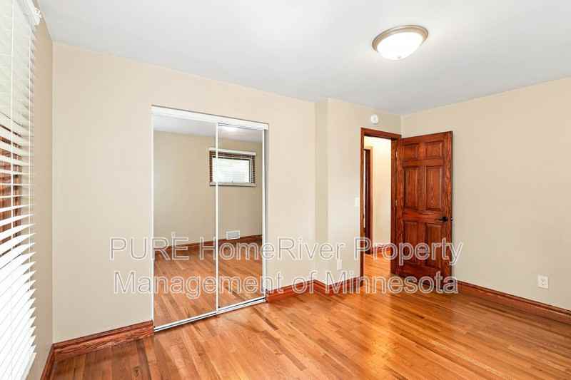 580 Fairmont St Ne - Photo 5 of 17