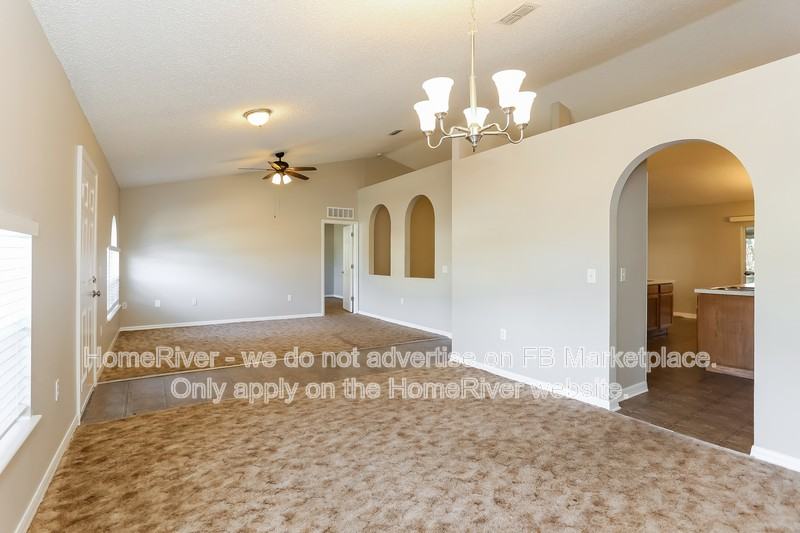 4130 Broad Creek Ln - Photo 4 of 18