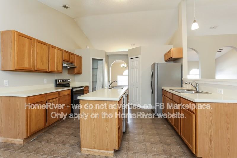 4130 Broad Creek Ln - Photo 5 of 18