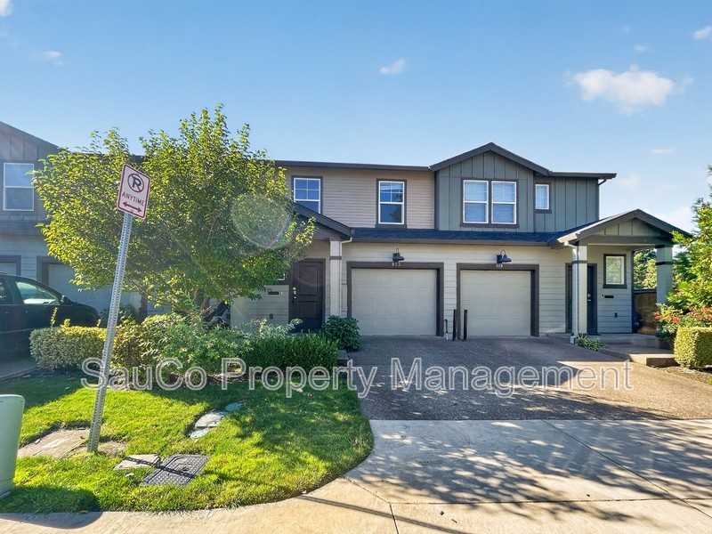 913 N 18th Ave - Photo 2 of 21
