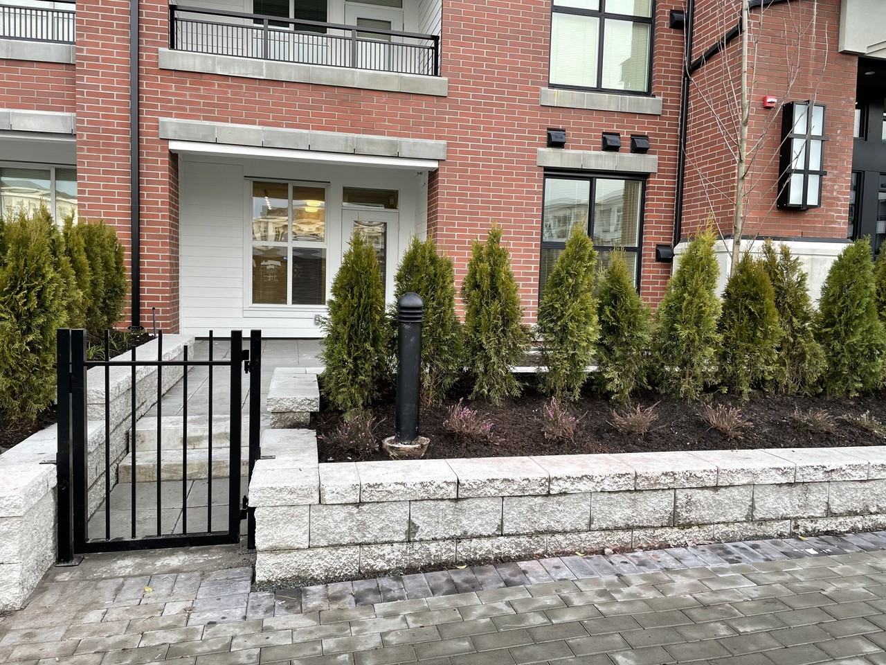 8150 207 Street - Photo 4 of 14