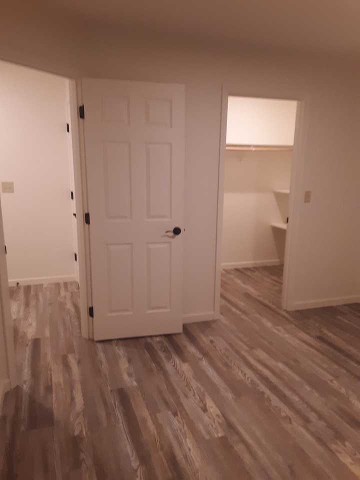 2447 Newburg Rd #6 - Photo 6 of 8
