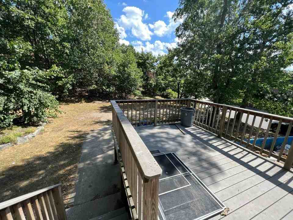 26 26 28 Garfield Ave #28 - Photo 3 of 12