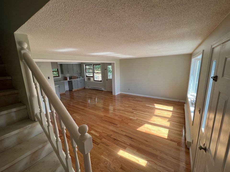 26 26 28 Garfield Ave #28 - Photo 5 of 12
