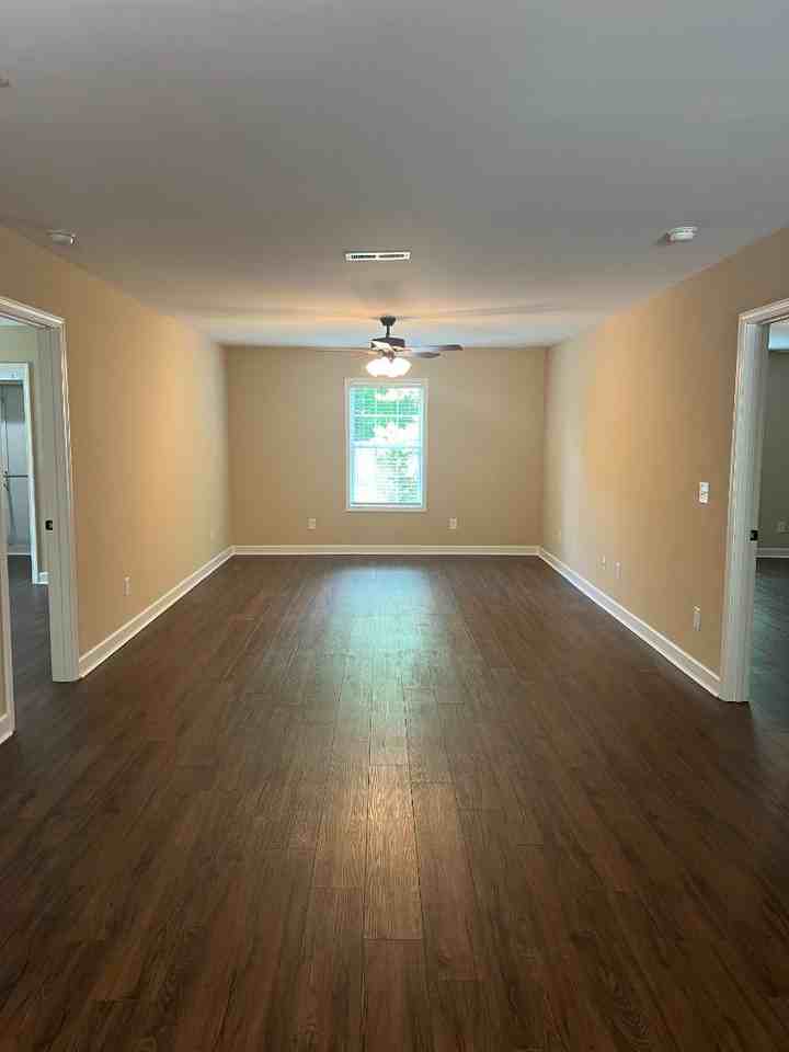 315A Graham St - Photo 3 of 20