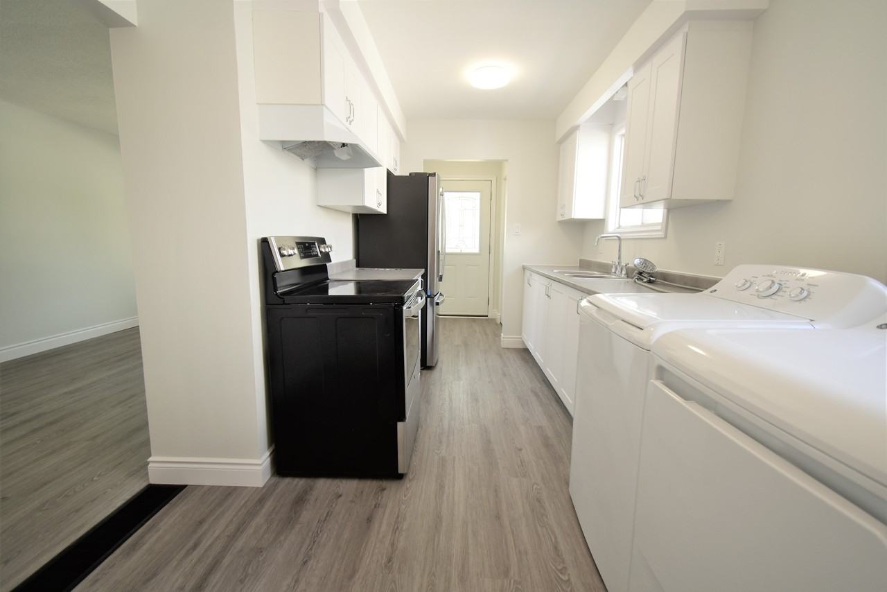 19A College Cres - Photo 7 of 26