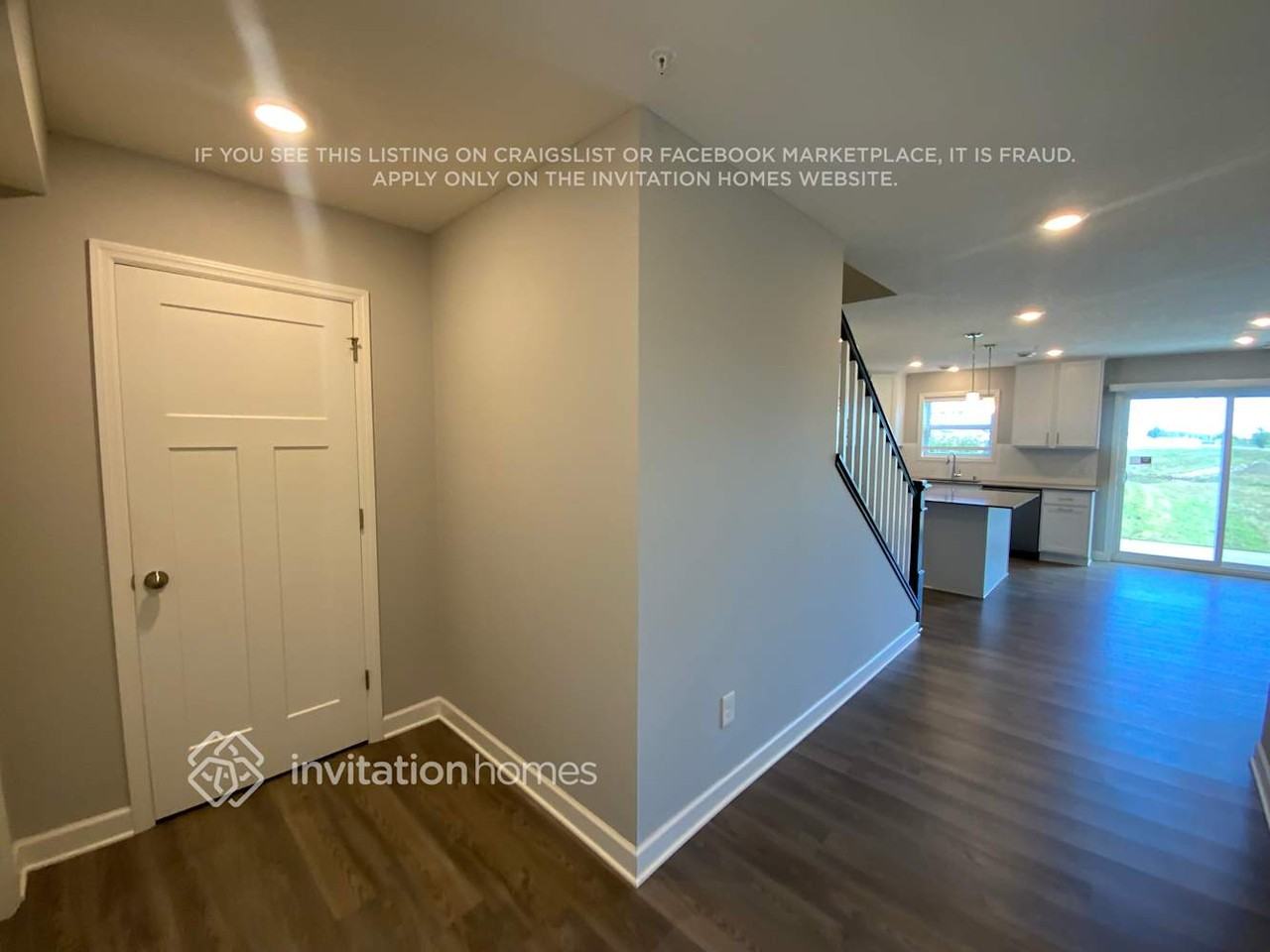 14320 Arctic Cir - Photo 2 of 18