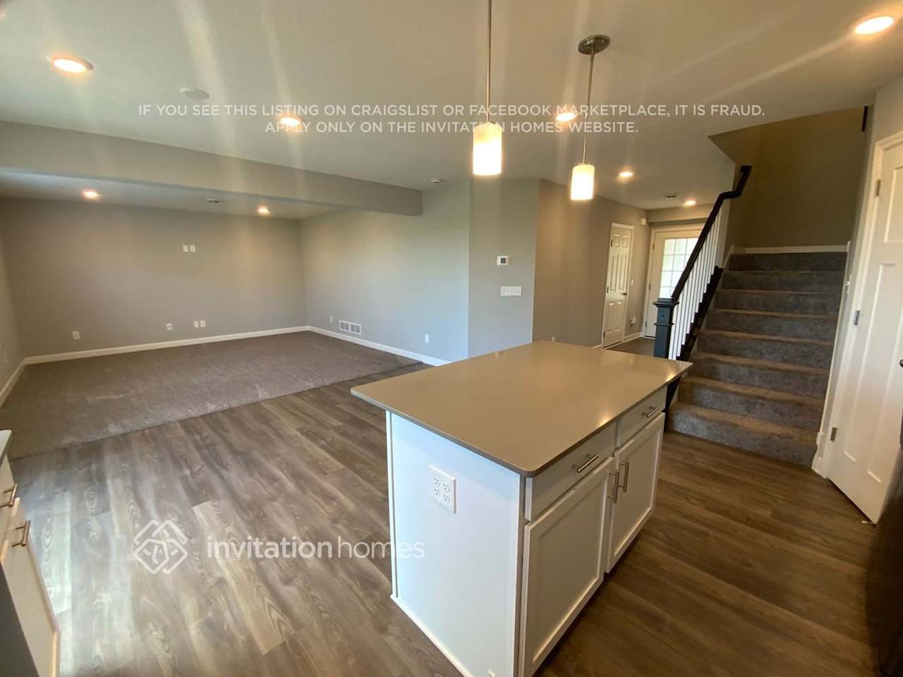 14320 Arctic Cir - Photo 3 of 18