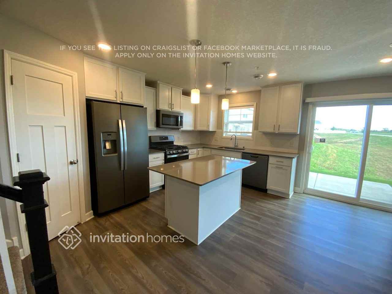 14320 Arctic Cir - Photo 4 of 18