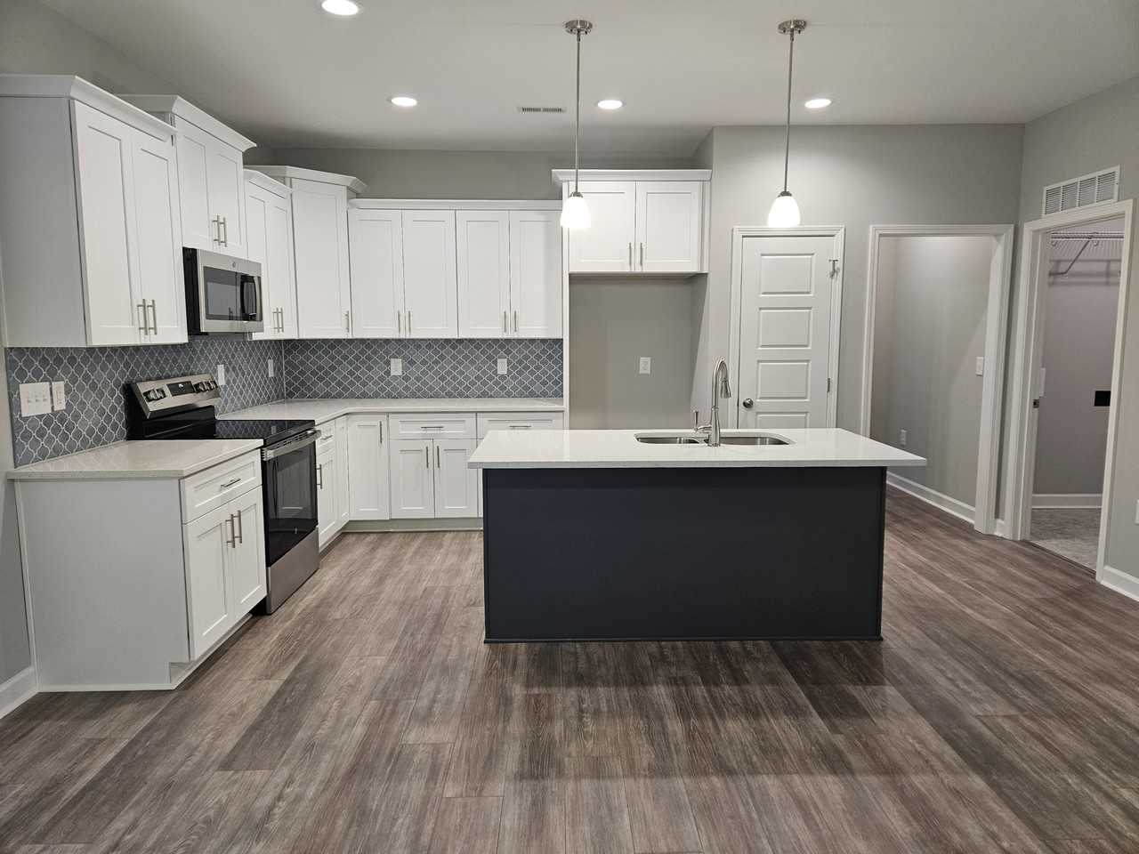 102 Baileys Pl #1 - Photo 6 of 33