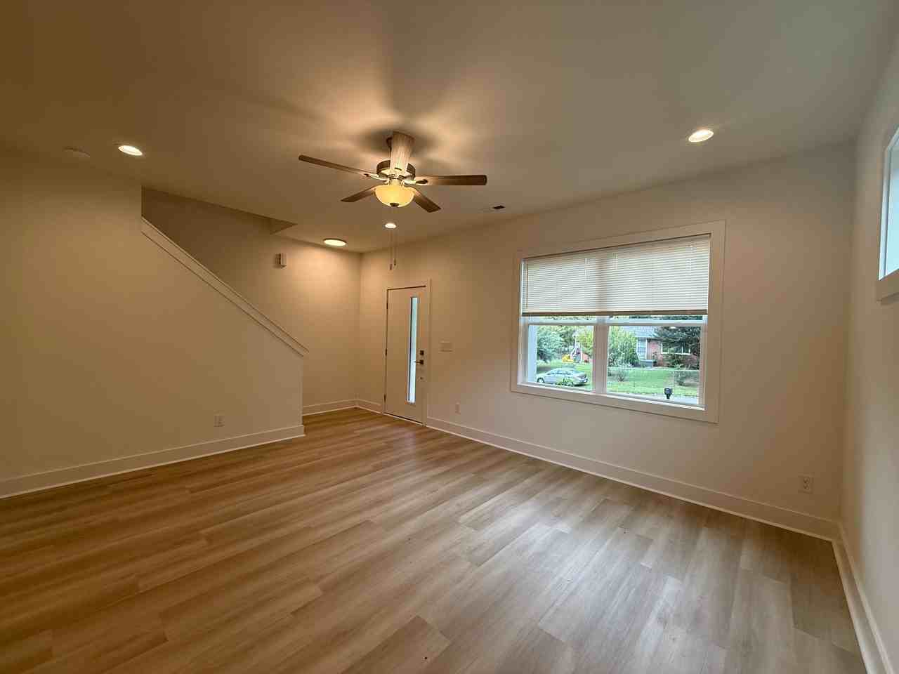 807 E Harrison Ave - Photo 4 of 33