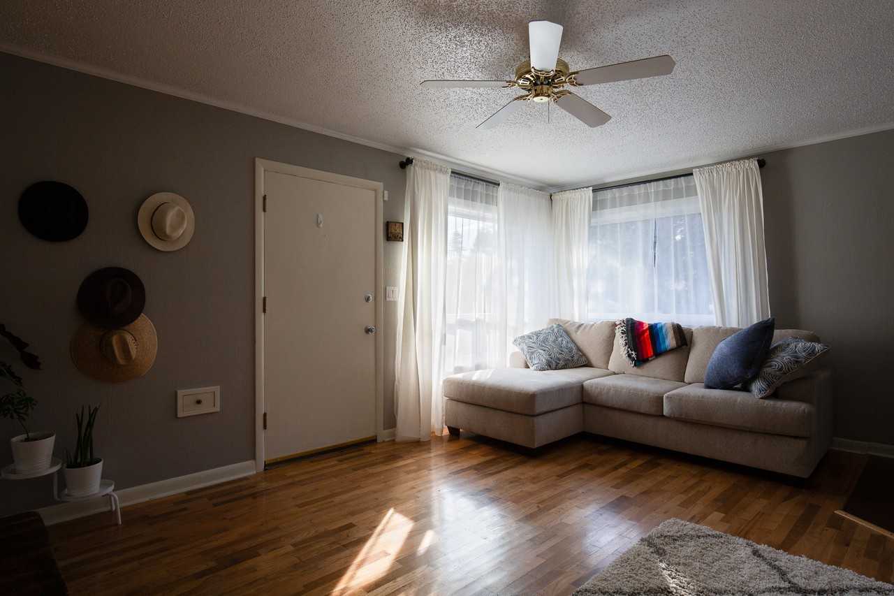 5905 Se Ramona St #1 - Photo 4 of 16