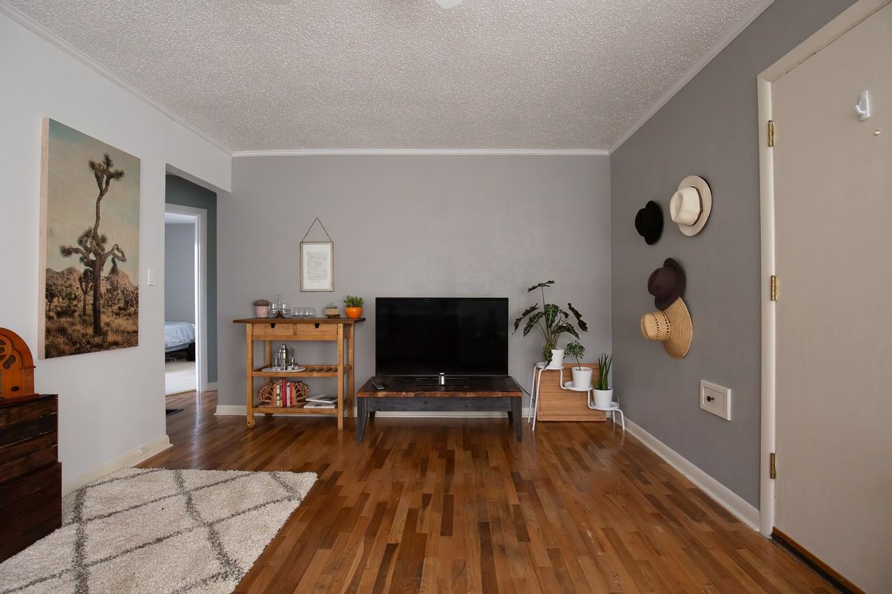 5905 Se Ramona St #1 - Photo 5 of 16