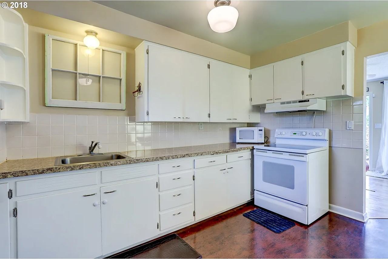 5905 Se Ramona St #1 - Photo 7 of 16