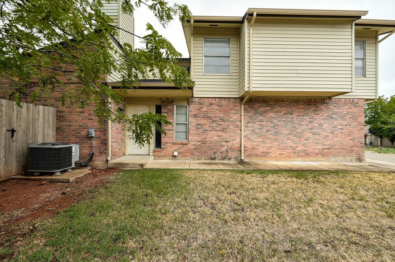 7206 Edenborough Dr #1 - Photo 2 of 32