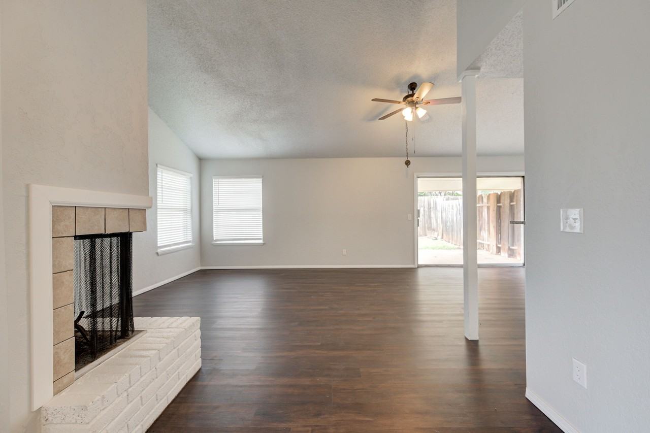 7206 Edenborough Dr #1 - Photo 4 of 32