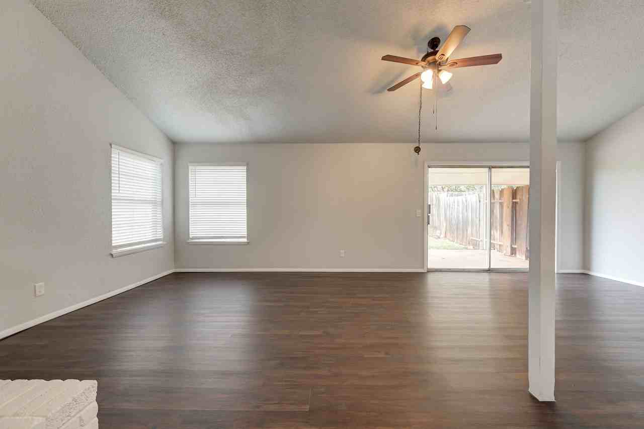 7206 Edenborough Dr #1 - Photo 5 of 32