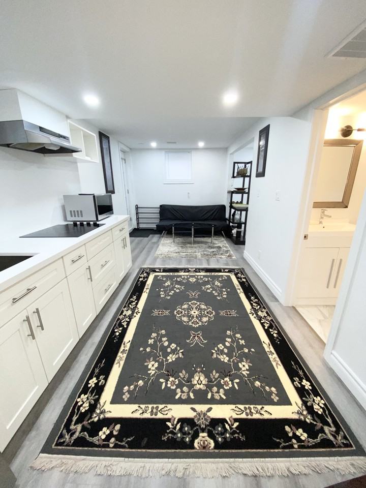 1430 Forest St - Photo 4 of 12
