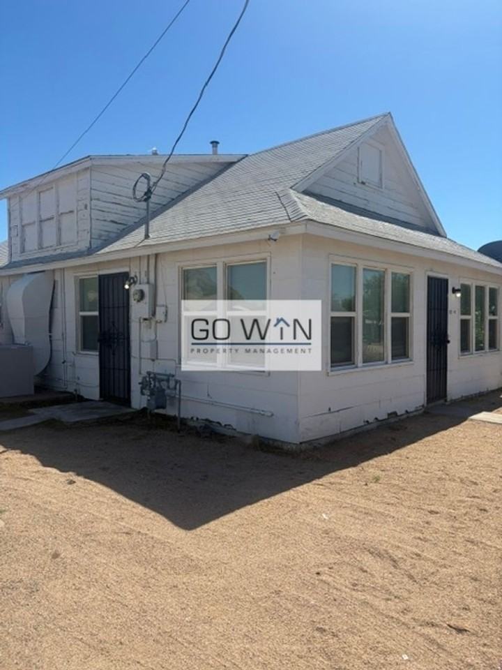 8925 N 10th St - Photo 3 of 23