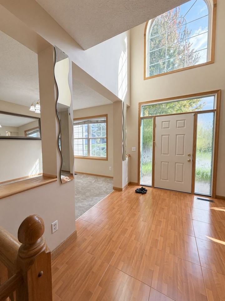 2888 Eagle Valley Dr - Photo 4 of 50
